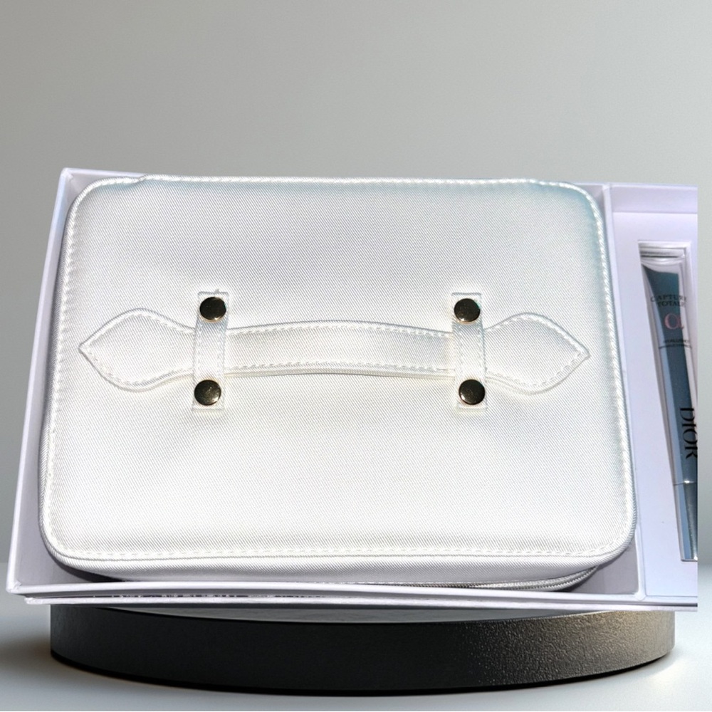 Dior Vanity Gift Set 2025 -Hyalushot, vanity, towel, eye mask, BNIB- Dior Beauty - Picture 6 of 8